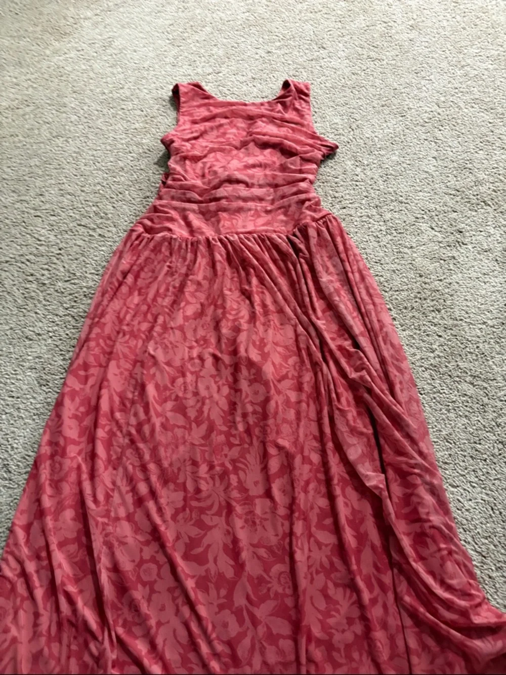 Abercrombie & Fitch Sleeveless V-Neck Maxi Dress in Rose Pink